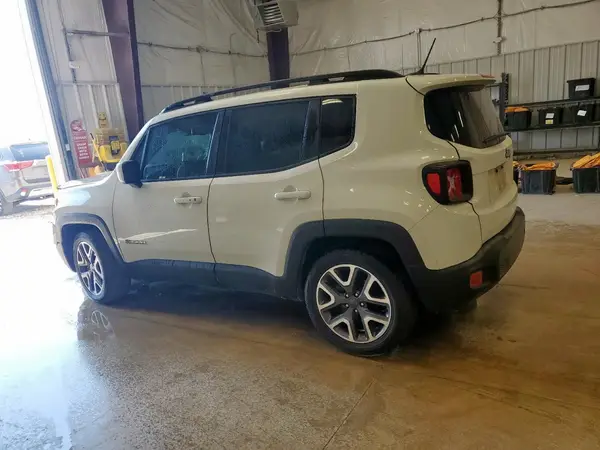 ZACCJABB5HPG32612 2017 JEEP RENEGADE - Image 2