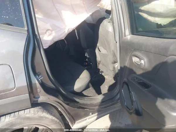 ZACCJABB5HPG41388 2017 JEEP RENEGADE - Image 8
