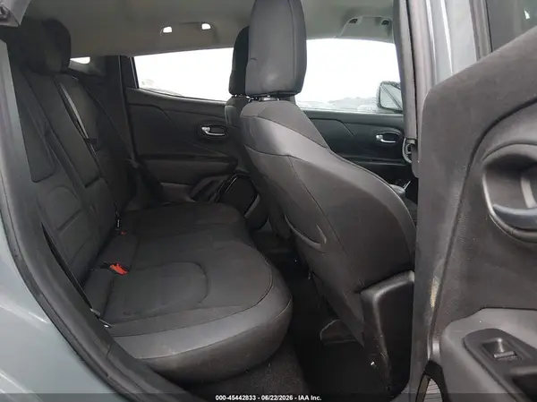 ZACCJABB5HPG59986 2017 JEEP RENEGADE - Image 8