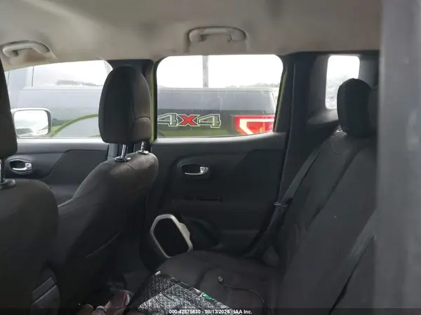 ZACCJABB5JPH83309 2018 JEEP RENEGADE - Image 8