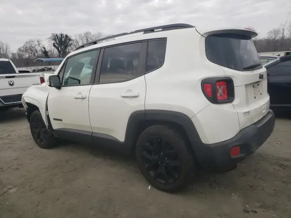 ZACCJABB5JPH96576 2018 JEEP RENEGADE - Image 2