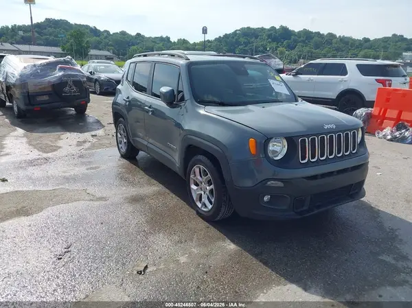 ZACCJABB5JPJ23767 2018 JEEP RENEGADE - Image 1
