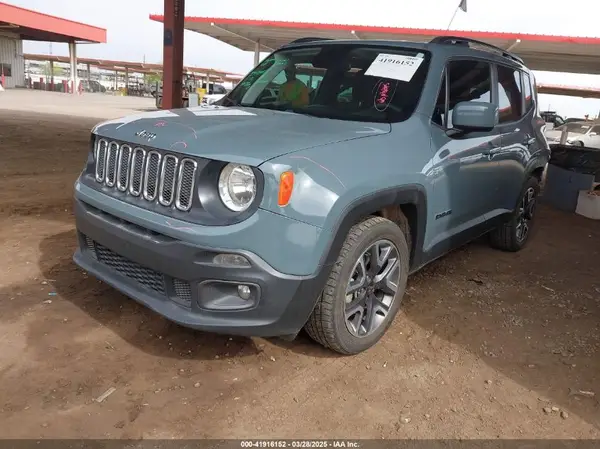 ZACCJABB5JPJ26670 2018 JEEP RENEGADE - Image 2