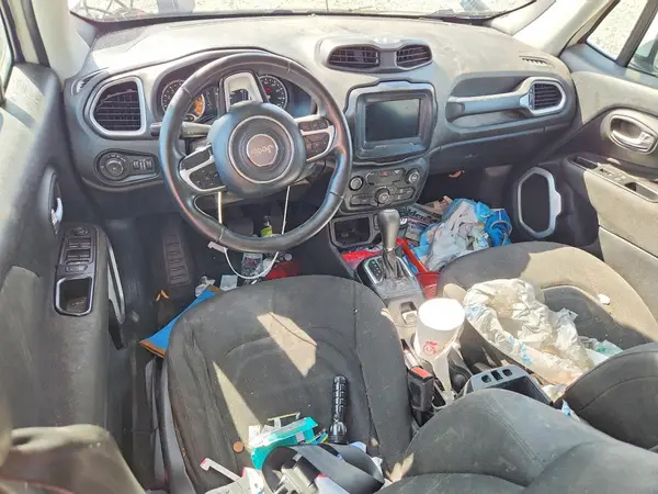 ZACCJABB5JPJ43663 2018 JEEP RENEGADE - Image 8