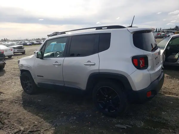 ZACCJABB5JPJ61533 2018 JEEP RENEGADE - Image 2