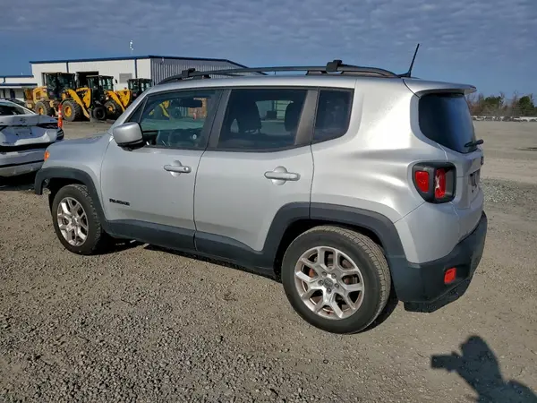 ZACCJABB5JPJ69874 2018 JEEP RENEGADE - Image 2
