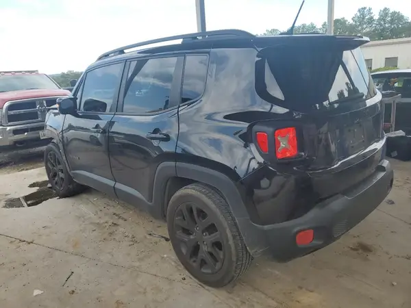 ZACCJABB6HPE67962 2017 JEEP RENEGADE - Image 2