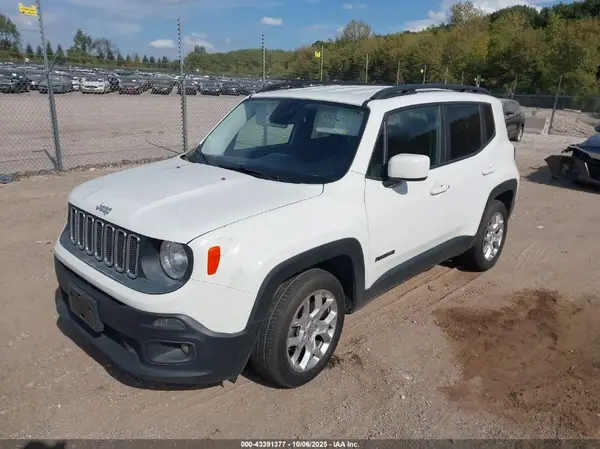 ZACCJABB6HPE80971 2017 JEEP RENEGADE - Image 2