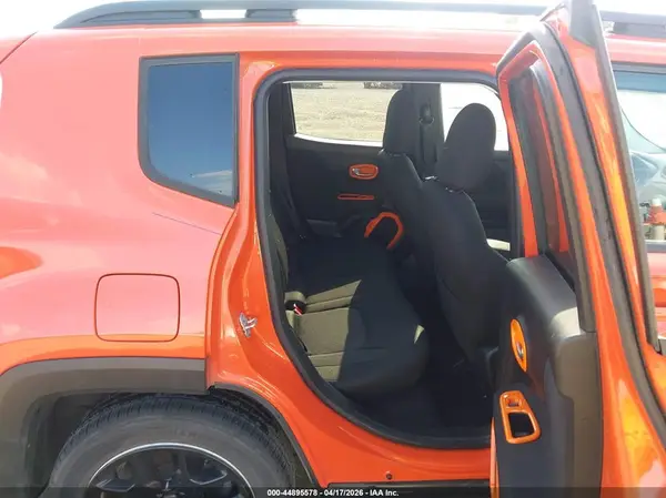 ZACCJABB6HPF39646 2017 JEEP RENEGADE - Image 8