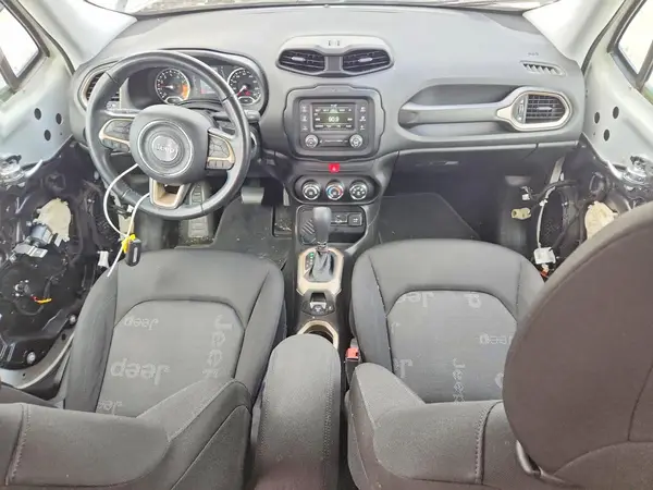 ZACCJABB6HPF48718 2017 JEEP RENEGADE - Image 8