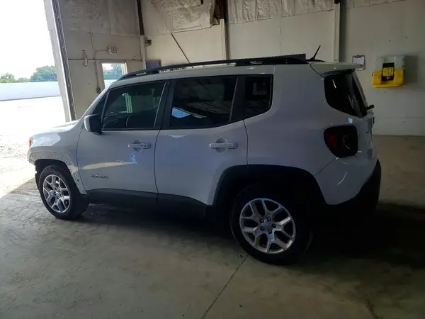 ZACCJABB6HPF51599 2017 JEEP RENEGADE - Image 2