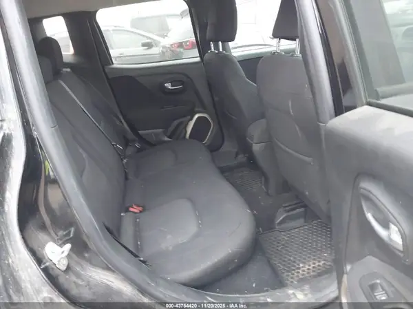 ZACCJABB6HPF70069 2017 JEEP RENEGADE - Image 8