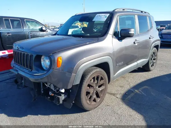 ZACCJABB6HPF72162 2017 JEEP RENEGADE - Image 2
