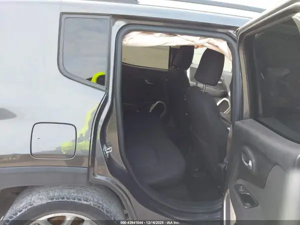 ZACCJABB6HPG28696 2017 JEEP RENEGADE - Image 8