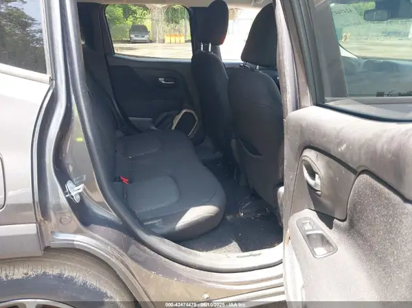 ZACCJABB6HPG36670 2017 JEEP RENEGADE - Image 8