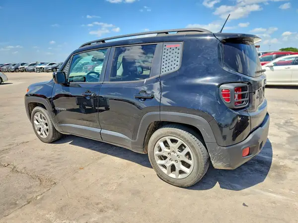 ZACCJABB6HPG37821 2017 JEEP RENEGADE - Image 2