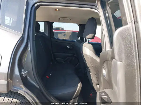ZACCJABB6HPG45899 2017 JEEP RENEGADE - Image 8
