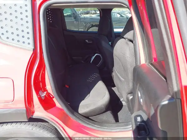 ZACCJABB6JPG68976 2018 JEEP RENEGADE - Image 8