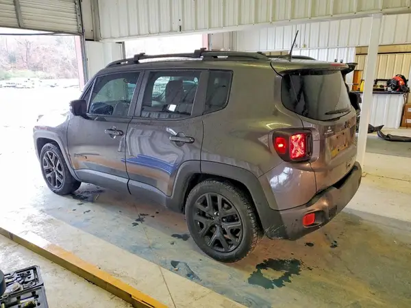ZACCJABB6JPG70114 2018 JEEP RENEGADE - Image 2