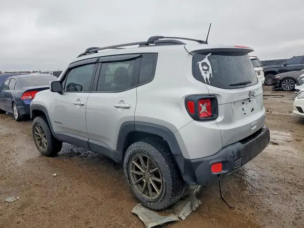 ZACCJABB6JPG70873 2018 JEEP RENEGADE - Image 2