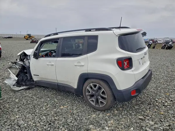 ZACCJABB6JPG93456 2018 JEEP RENEGADE - Image 2
