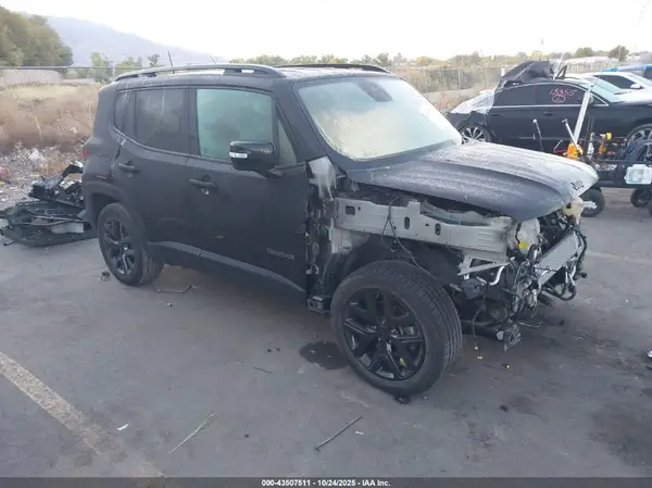 ZACCJABB6JPH00261 2018 JEEP RENEGADE - Image 1