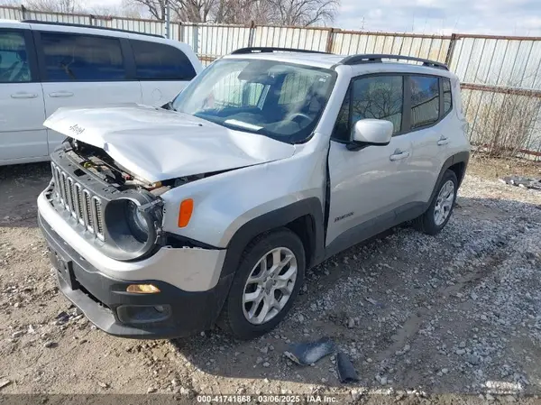 ZACCJABB6JPH24995 2018 JEEP RENEGADE - Image 2