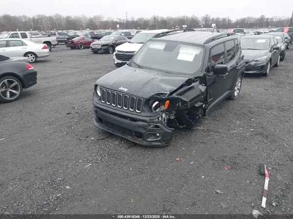 ZACCJABB6JPH29338 2018 JEEP RENEGADE - Image 2