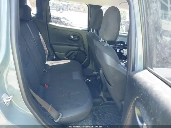 ZACCJABB6JPH99941 2018 JEEP RENEGADE - Image 8