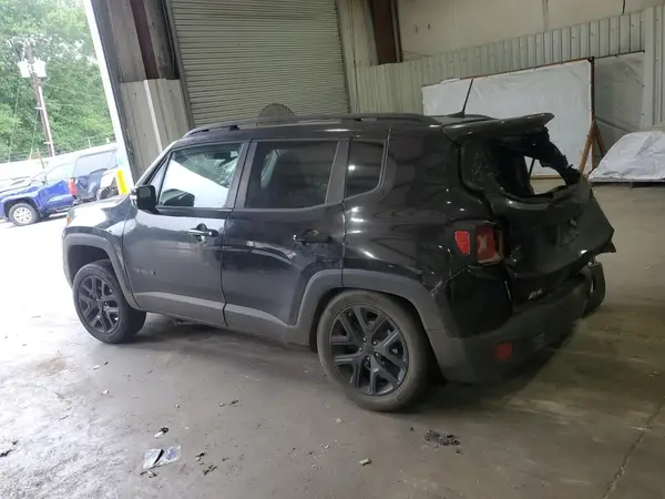 ZACCJABB6JPJ16746 2018 JEEP RENEGADE - Image 2