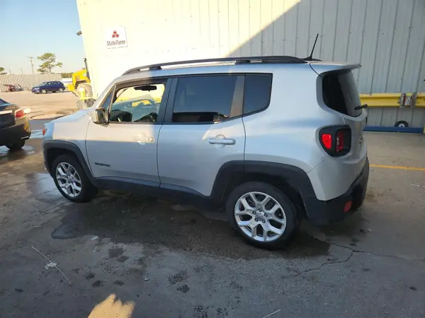 ZACCJABB6JPJ36589 2018 JEEP RENEGADE - Image 2
