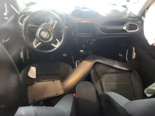 ZACCJABB6JPJ44689 2018 JEEP RENEGADE - Image 8