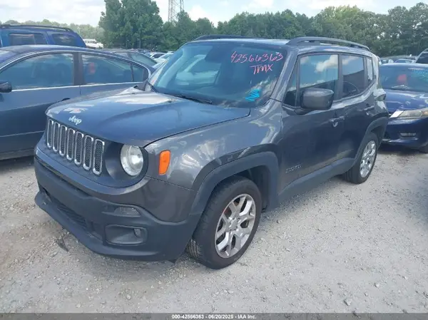 ZACCJABB6JPJ47186 2018 JEEP RENEGADE - Image 2