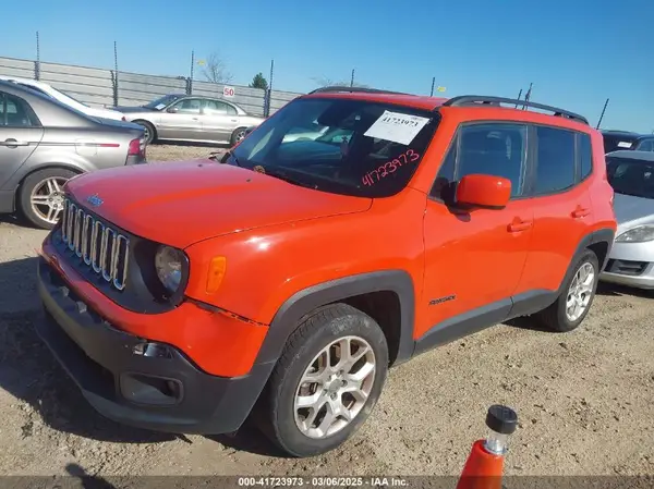 ZACCJABB6JPJ64456 2018 JEEP RENEGADE - Image 2