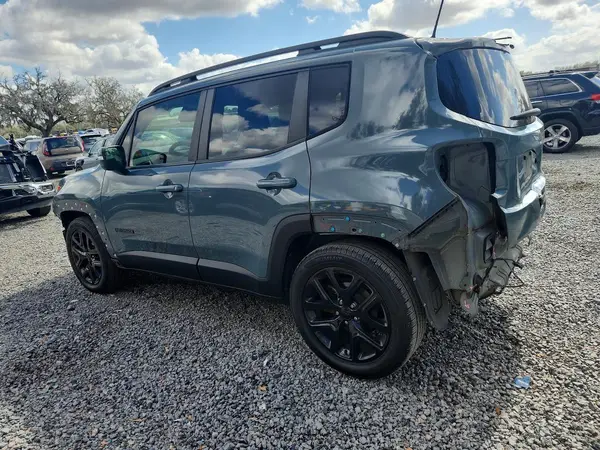 ZACCJABB6JPJ69592 2018 JEEP RENEGADE - Image 2