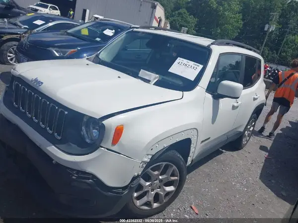 ZACCJABB7HPE44481 2017 JEEP RENEGADE - Image 2