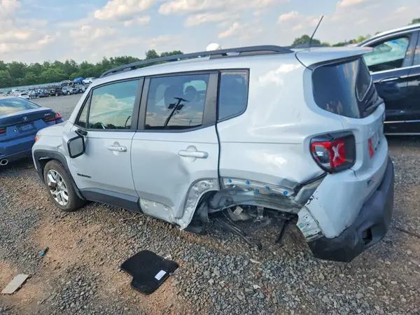 ZACCJABB7HPE99898 2017 JEEP RENEGADE - Image 2