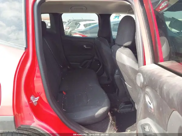 ZACCJABB7HPF47741 2017 JEEP RENEGADE - Image 8
