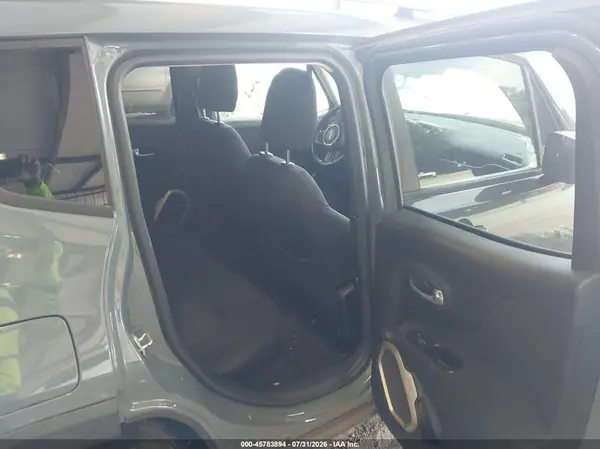 ZACCJABB7HPF73840 2017 JEEP RENEGADE - Image 8