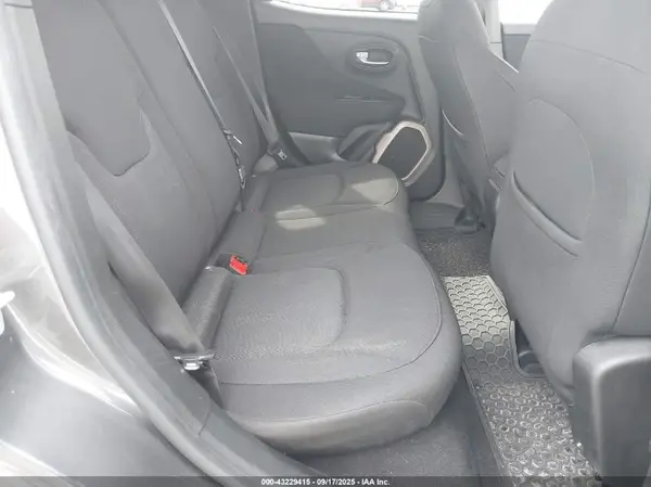 ZACCJABB7HPF85356 2017 JEEP RENEGADE - Image 8