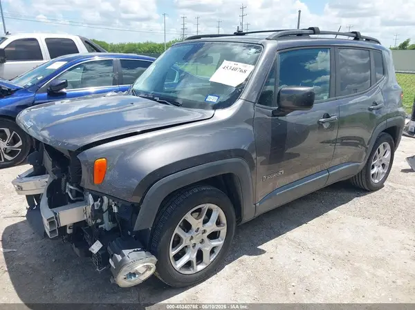 ZACCJABB7HPF86863 2017 JEEP RENEGADE - Image 2