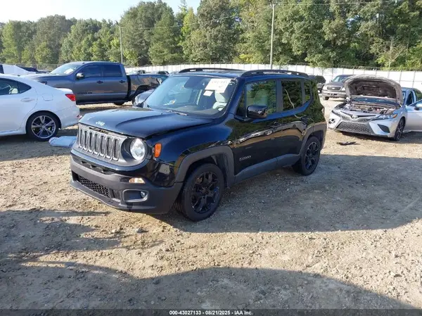 ZACCJABB7HPF87852 2017 JEEP RENEGADE - Image 2