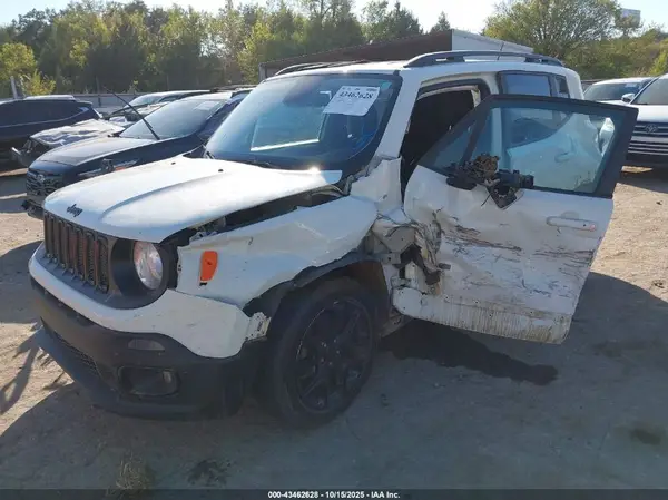 ZACCJABB7HPG36161 2017 JEEP RENEGADE - Image 2