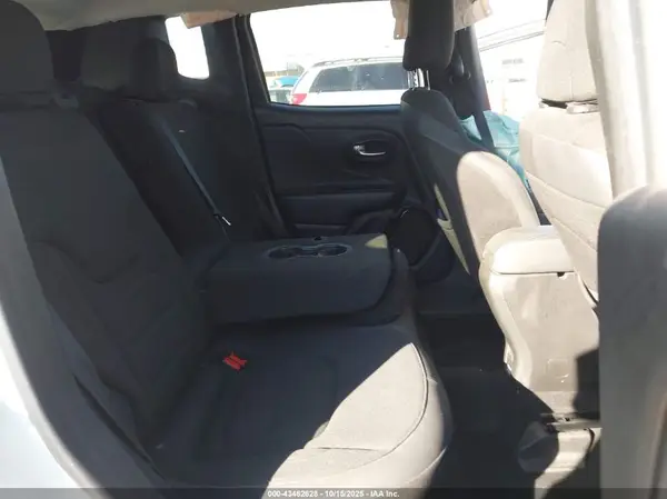 ZACCJABB7HPG36161 2017 JEEP RENEGADE - Image 8