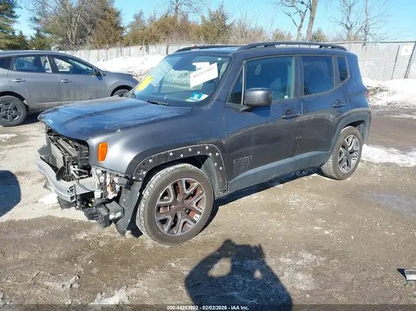 ZACCJABB7HPG45071 2017 JEEP RENEGADE - Image 2
