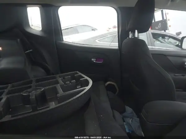 ZACCJABB7HPG62825 2017 JEEP RENEGADE - Image 8