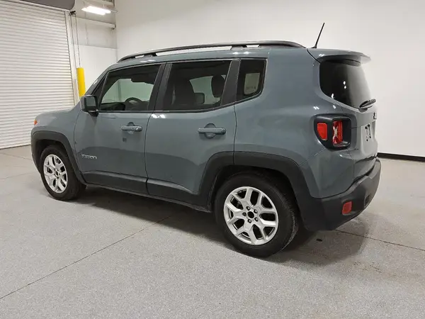 ZACCJABB7JPH24455 2018 JEEP RENEGADE - Image 2