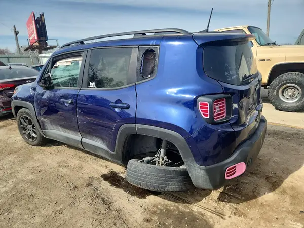 ZACCJABB7JPH84932 2018 JEEP RENEGADE - Image 2
