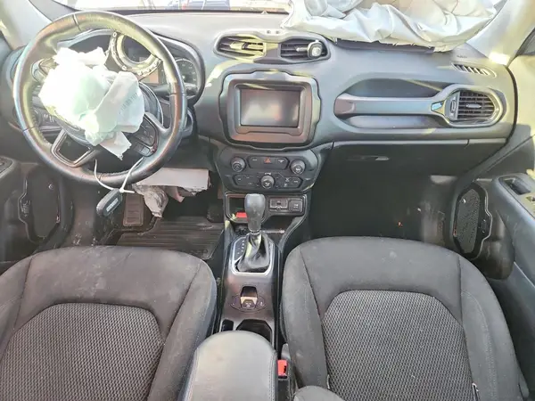 ZACCJABB7JPH87345 2018 JEEP RENEGADE - Image 8