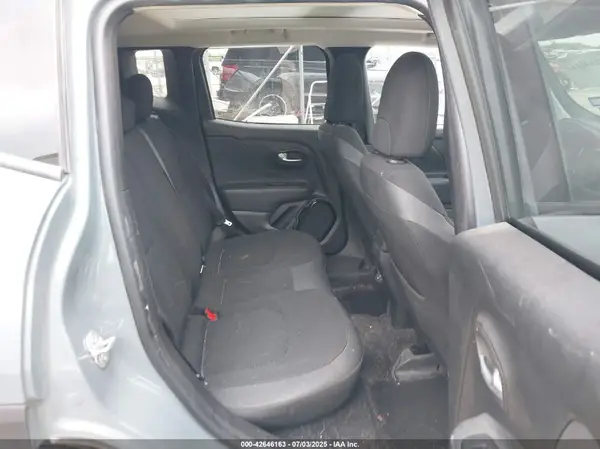 ZACCJABB7JPH94781 2018 JEEP RENEGADE - Image 8